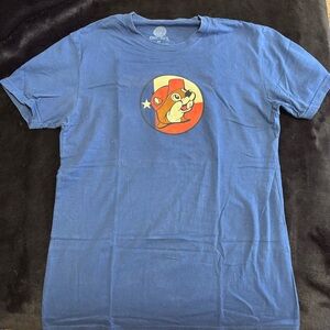 Bucees tshirt size M 🦫